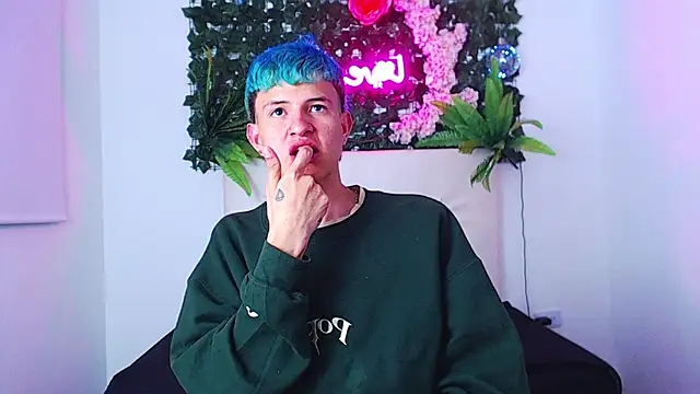 iam lukas   online show from October 10, 3:27 am