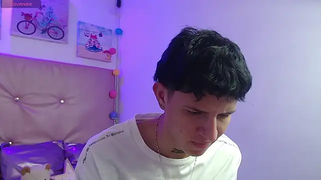 iam lukas   online show from December 15, 6:45 pm