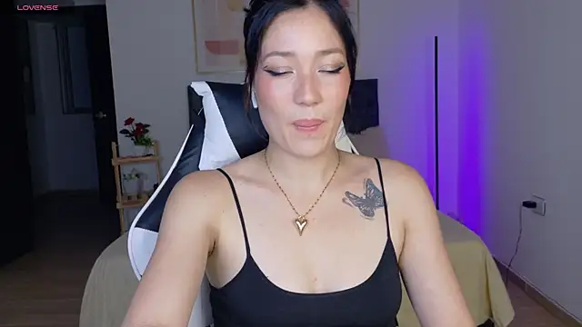 Eliih 01 online show from October 21, 3:18 am