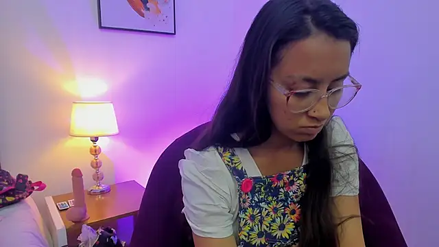 bravepetunia online show from November 24, 2:06 pm