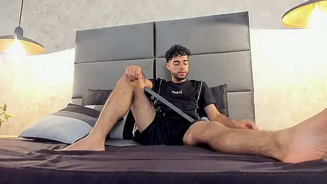 RaphaelDufort online show from September 8, 11:48 pm