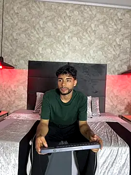 RaphaelDufort online show from September 16, 12:33 am