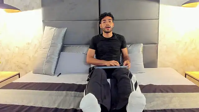 RaphaelDufort online show from September 26, 11:53 pm