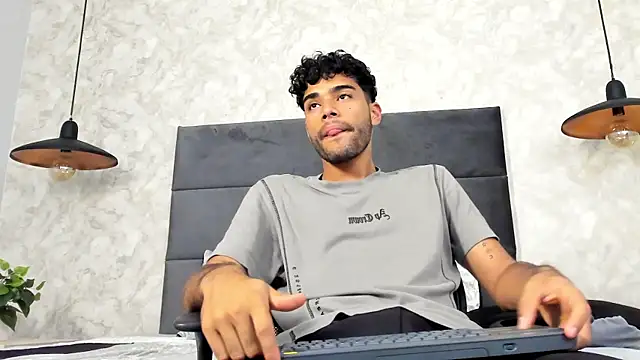 RaphaelDufort online show from October 15, 12:00 am