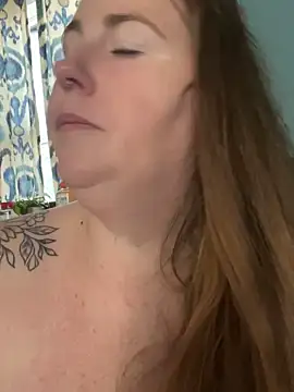 Snapshot of Domimommy420 chatting on September 10, 3:23 pm Domimommy420 online show from September 10, 3:23 pm