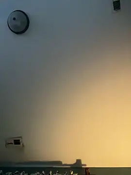 Snapshot of Domimommy420 chatting on October 1, 9:43 pm Domimommy420 online show from October 1, 9:43 pm