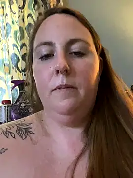 Snapshot of Domimommy420 chatting on October 9, 5:33 pm Domimommy420 online show from October 9, 5:33 pm