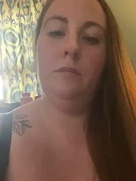 Snapshot of Domimommy420 chatting on October 21, 6:52 pm Domimommy420 online show from October 21, 6:52 pm