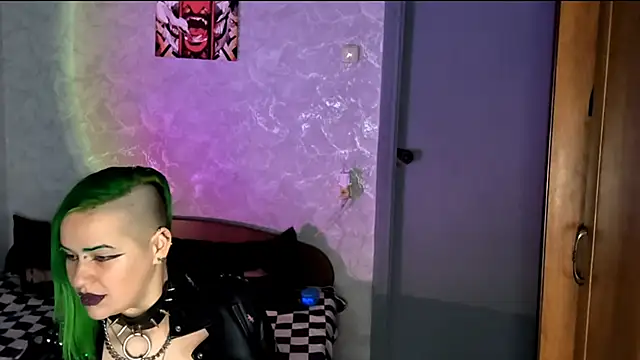 Snapshot of NeonNectar_ chatting on October 17, 3:25 pm NeonNectar online show from October 17, 3:25 pm