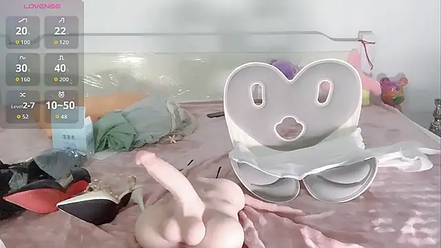 A SR 001 online show from November 19, 1:00 pm