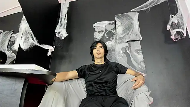 jett savage online show from October 17, 2:30 pm