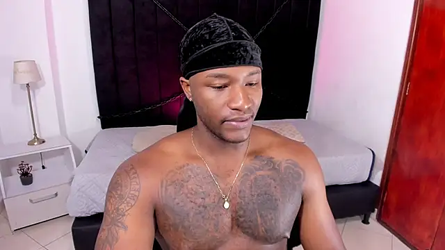 Snapshot of chrstian_lewis1 chatting on September 13, 12:05 pm chrstian lewis1 online show from September 13, 12:05 pm