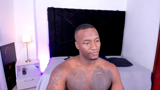 Snapshot of chrstian_lewis1 chatting on September 26, 3:10 am chrstian lewis1 online show from September 26, 3:10 am