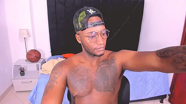 Snapshot of chrstian_lewis1 chatting on October 10, 12:15 pm chrstian lewis1 online show from October 10, 12:15 pm