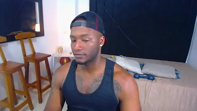 Snapshot of chrstian_lewis1 chatting on October 22, 11:54 am chrstian lewis1 online show from October 22, 11:54 am