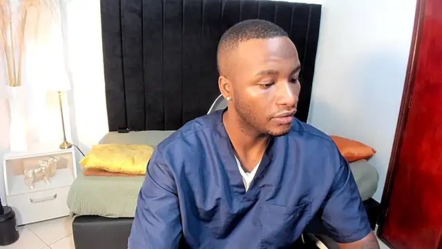 Snapshot of chrstian_lewis1 chatting on November 11, 10:37 am chrstian lewis1 online show from November 11, 10:37 am