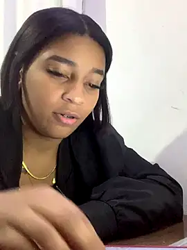 Snapshot of Crisschiavo chatting on November 25, 1:05 am Crisschiavo online show from November 25, 1:05 am