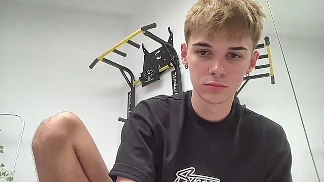 Milk Guy online show from September 17, 8:16 am