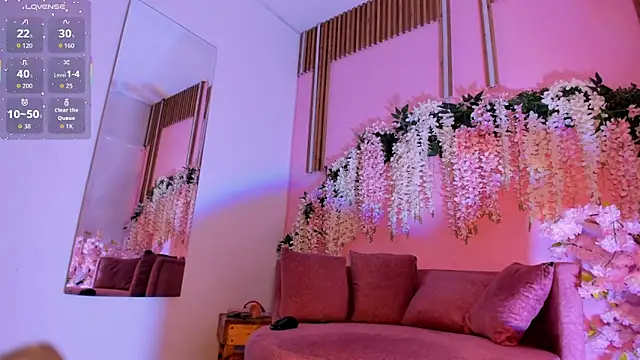 Snapshot of ThiccyLexxy chatting on November 30, 12:42 pm ThiccyLexxy online show from November 30, 12:42 pm