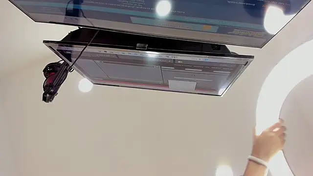 susan morgans online show from November 11, 4:01 am