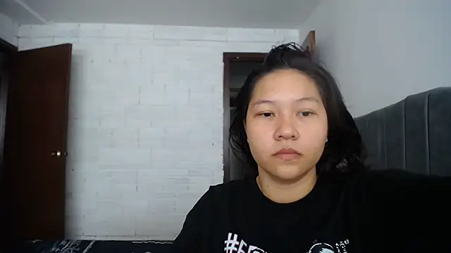 Naia Stant online show from September 15, 6:19 pm