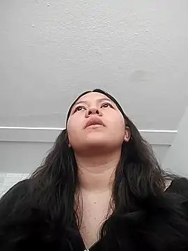 Naia Stant online show from October 10, 7:24 pm