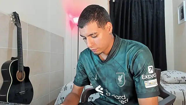 Snapshot of TeamPorn_19 chatting on October 20, 7:14 pm TeamPorn 19 online show from October 20, 7:14 pm