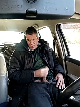 twitshe online show from November 22, 9:08 am