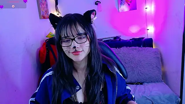 Snapshot of MiaVelvetDoll chatting on October 21, 2:29 pm MiaVelvetDoll online show from October 21, 2:29 pm