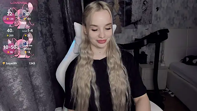 KiraKrox online show from November 18, 9:19 pm