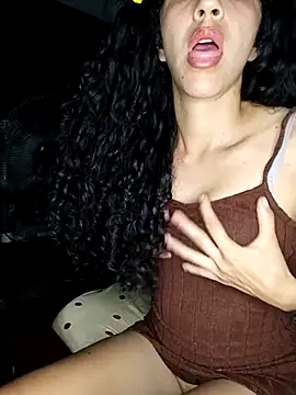 lucerocutte online show from November 15, 3:04 am