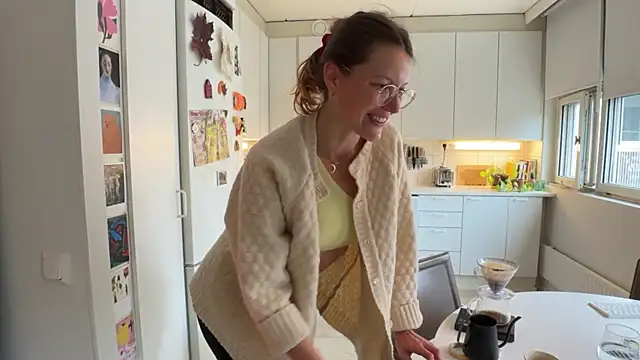 Scorpion Peach online show from September 16, 8:26 am