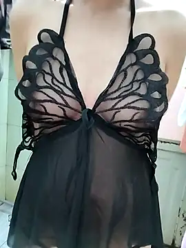 Snapshot of Sexyladzy chatting on September 27, 3:33 am Sexyladzy online show from September 27, 3:33 am