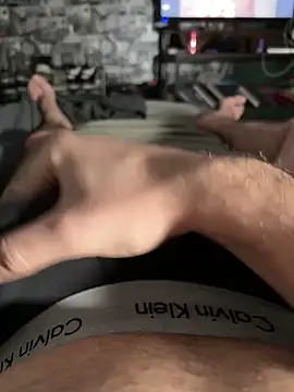 Snapshot of Ggowlad01 chatting on December 14, 11:09 pm Ggowlad01 online show from December 14, 11:09 pm