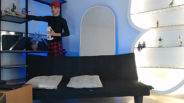 THREE GUYS HOT online show from September 24, 7:28 pm