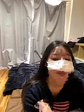 Snapshot of happy_hino chatting on December 14, 4:29 am happy hino online show from December 14, 4:29 am