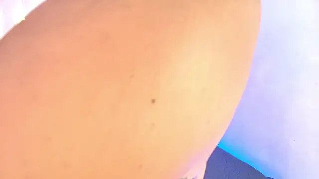 Snapshot of LilyRousee chatting on November 12, 9:25 pm LilyRousee online show from November 12, 9:25 pm