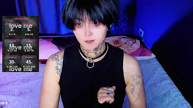 Snapshot of GothXRaven chatting on October 15, 4:07 pm GothXRaven online show from October 15, 4:07 pm