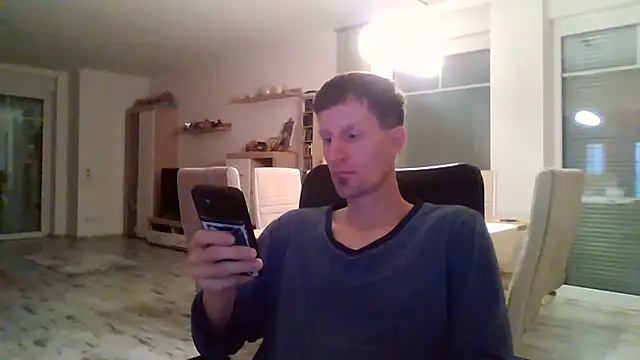 Snapshot of Trockenbau chatting on November 15, 8:22 am Trockenbau online show from November 15, 8:22 am