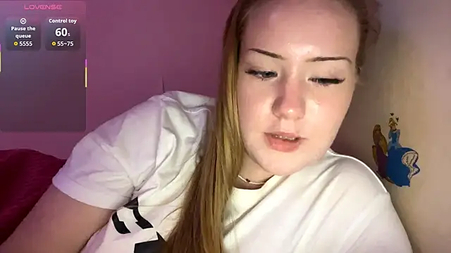 PandaFluff online show from September 9, 5:23 pm