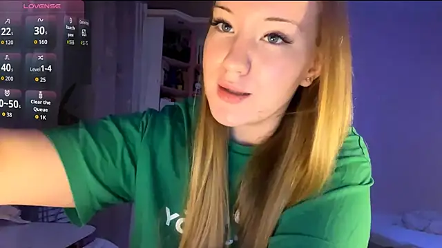 PandaFluff online show from October 1, 4:13 pm