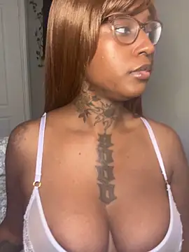 MistiSavannah online show from November 5, 4:29 pm