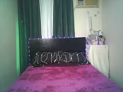 Snapshot of Sweet-shopia chatting on October 11, 4:05 pm Sweet-shopia online show from October 11, 4:05 pm