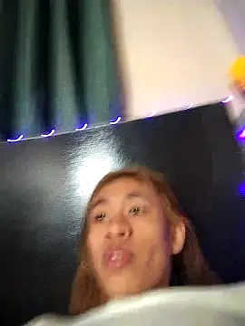 Snapshot of Sweet-shopia chatting on October 17, 10:01 pm Sweet-shopia online show from October 17, 10:01 pm