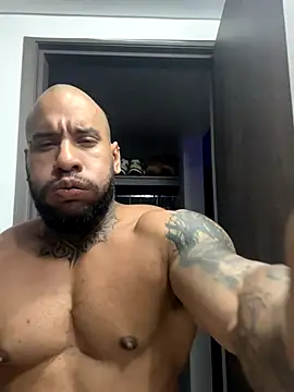 Snapshot of Andrew_Johnnson chatting on October 19, 6:47 am Andrew Johnnson online show from October 19, 6:47 am