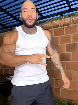 Snapshot of Andrew_Johnnson chatting on October 19, 11:05 pm Andrew Johnnson online show from October 19, 11:05 pm