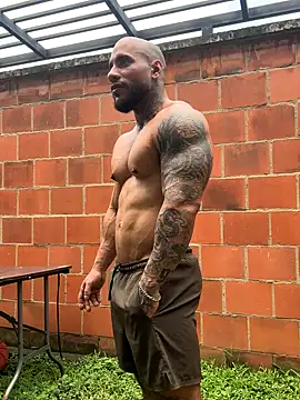 Snapshot of Andrew_Johnnson chatting on November 6, 4:08 pm Andrew Johnnson online show from November 6, 4:08 pm