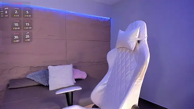 RenataLeclair online show from October 18, 4:41 pm