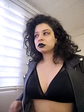 miss carmila1 online show from September 22, 10:45 pm