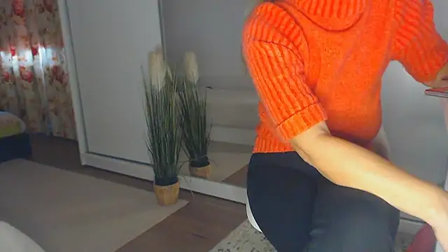 Snapshot of merlyn4 chatting on February 24, 1:21 pm merlyn4 online show from February 24, 1:21 pm